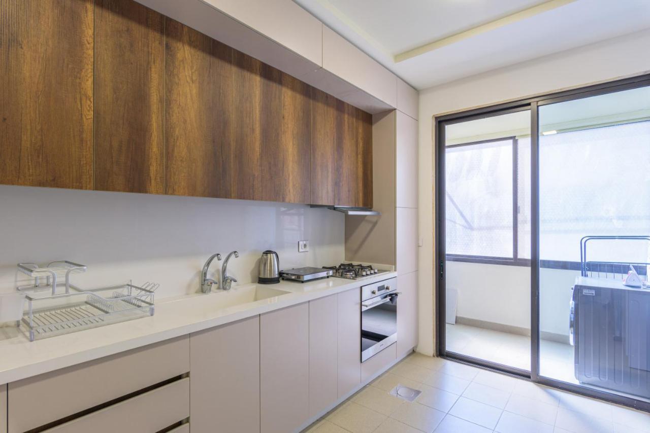Apartment Crest 3-bedroom In Hamra W- 24-7 Power *