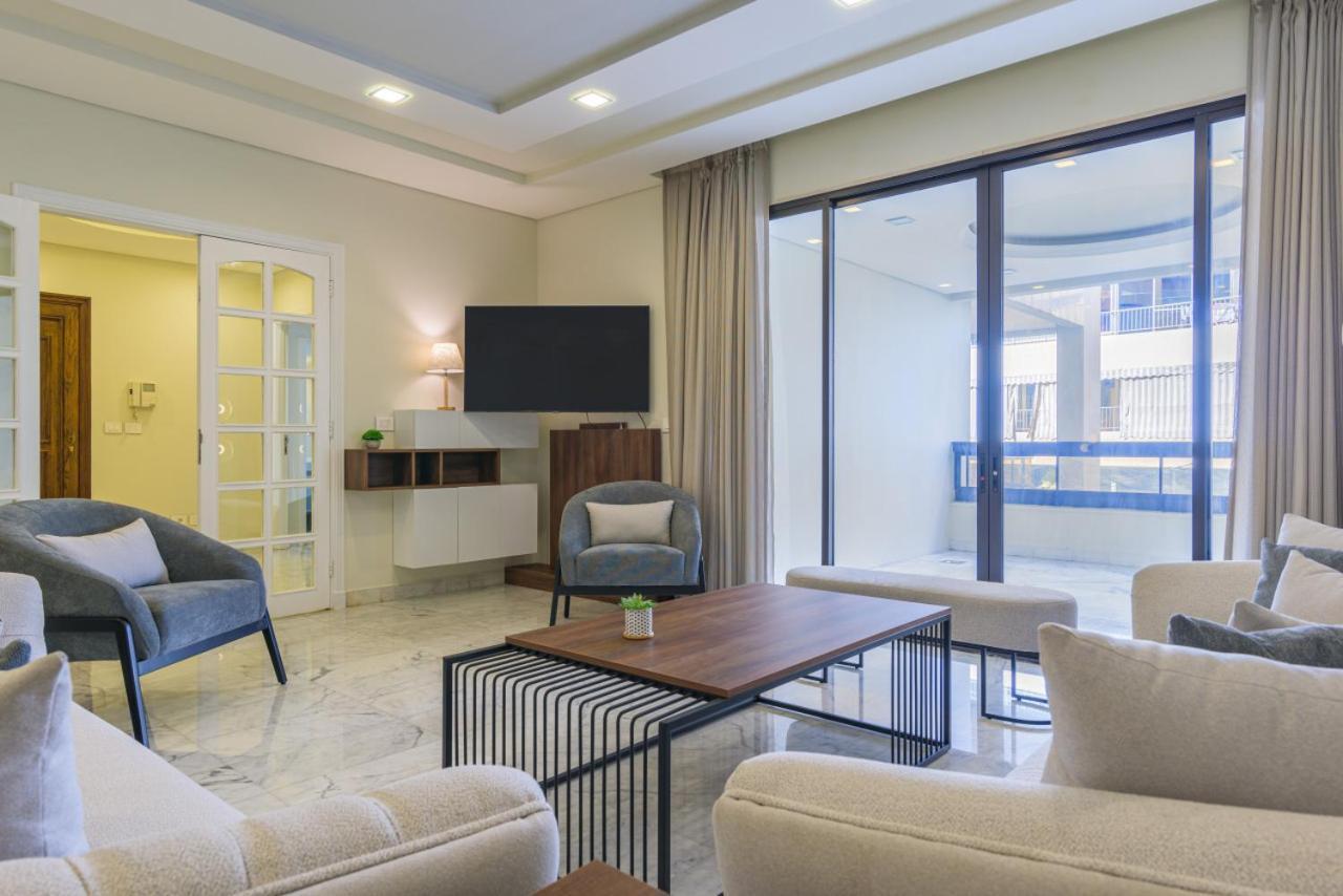 Apartment Crest 3-bedroom In Hamra W- 24-7 Power Beirut